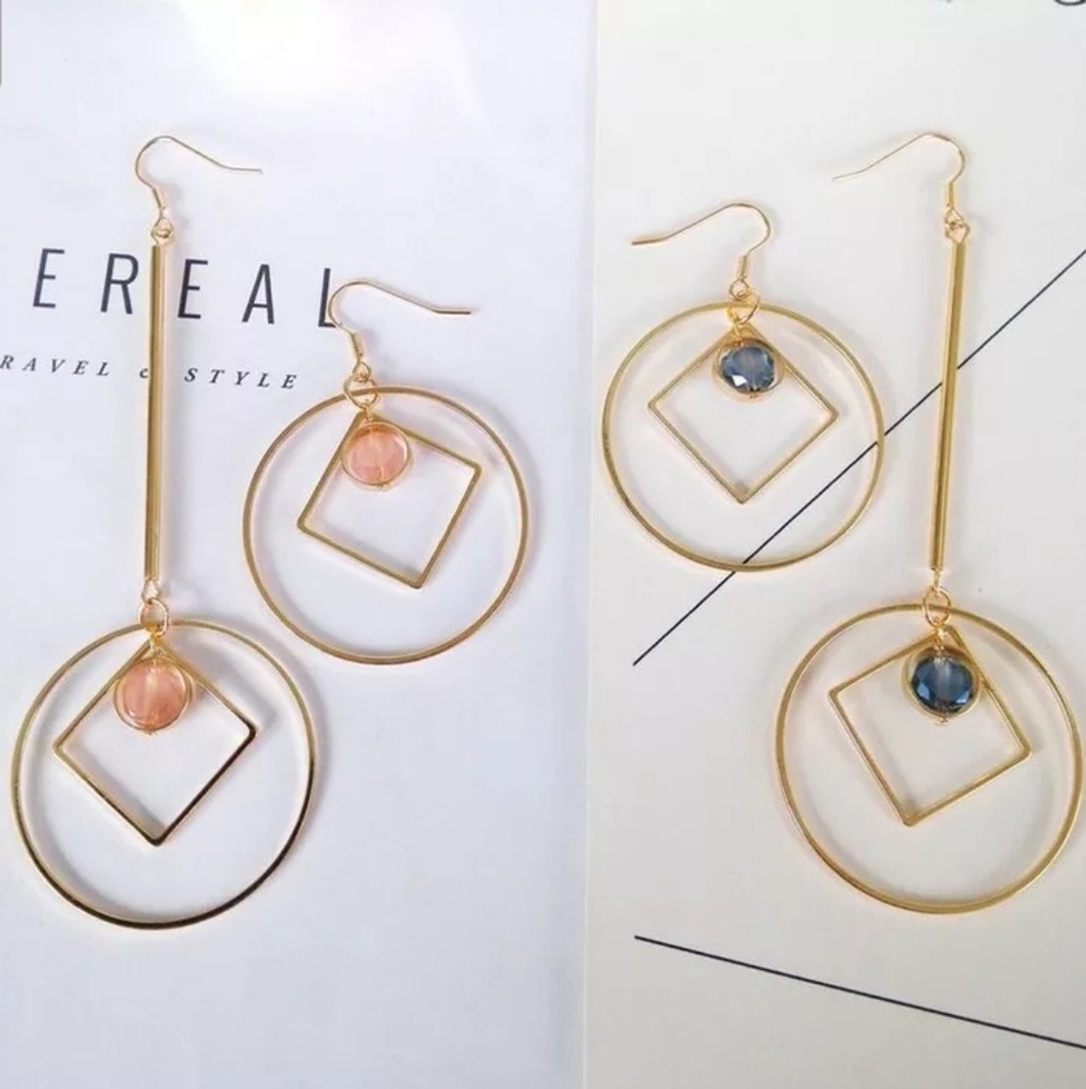 Fashion Geometric Earrings - Picture 1 of 3